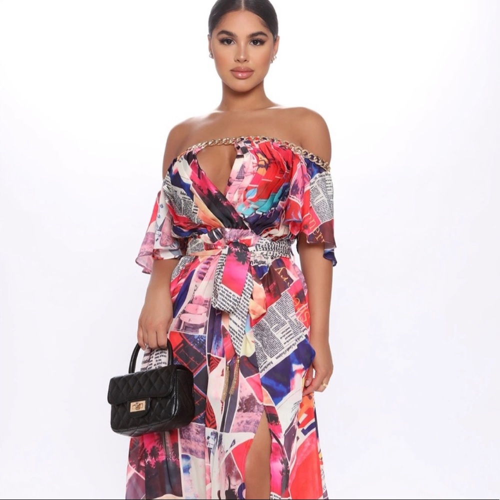 Beautiful off the shoulder chain maxi